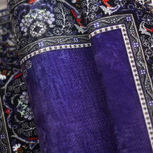 Load image into Gallery viewer, Mavi · Luxury padded prayer mat
